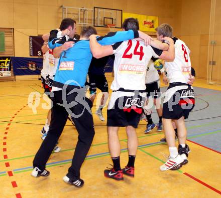 Handball Bundesliga. Aufstiegsrunde. SC Ferlach gegen ULZ Sparkasse Schwaz. Jubel Ferlach. Ferlach, 9.2.2013.
Foto: Kuess
---
pressefotos, pressefotografie, kuess, qs, qspictures, sport, bild, bilder, bilddatenbank