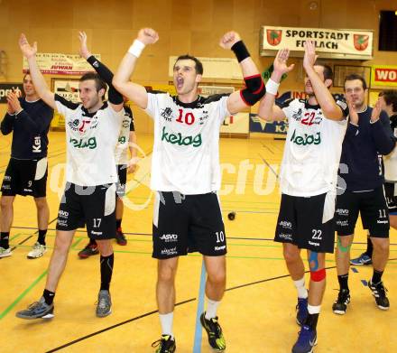 Handball Bundesliga. Aufstiegsrunde. SC Ferlach gegen ULZ Sparkasse Schwaz. Jubel Izudin Mujanovic, Miro Barisic, Dean Pomorisac (Ferlach). Ferlach, 9.2.2013.
Foto: Kuess
---
pressefotos, pressefotografie, kuess, qs, qspictures, sport, bild, bilder, bilddatenbank