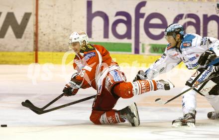 EBEL. Eishockey Bundesliga. EC KAC gegen EHC LIWEST Linz.  David Schuller,  (KAC), Daniel Mitterdorfer (Linz). Klagenfurt, am 13.2.2013.
Foto: Kuess 


---
pressefotos, pressefotografie, kuess, qs, qspictures, sport, bild, bilder, bilddatenbank