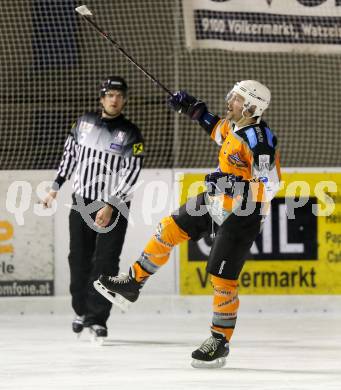 Eishockey Hobbycup St. Stefan/Lavanttal  gegen St. Michael/Bleiburg. Torjubel Miran Kapun St. Michael. Voelkermarkt, am 15.2.2013.
Foto: Kuess
---
pressefotos, pressefotografie, kuess, qs, qspictures, sport, bild, bilder, bilddatenbank