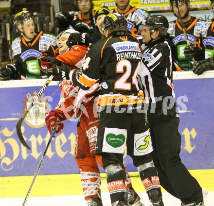 EBEL. Eishockey Bundesliga. EC KAC gegen Moser Medical Graz 99ers.   John Lammers, (KAC),  Kristof Reinthaler  (Graz). Klagenfurt, am 15.2.2013.
Foto: Kuess 


---
pressefotos, pressefotografie, kuess, qs, qspictures, sport, bild, bilder, bilddatenbank