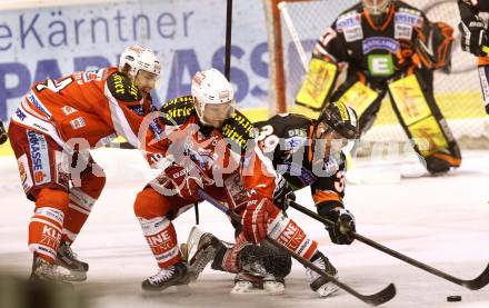 EBEL. Eishockey Bundesliga. EC KAC gegen Moser Medical Graz 99ers.   Thomas Koch, Jamie Lundmark,  (KAC), Trevor Frischmon (Graz). Klagenfurt, am 15.2.2013.
Foto: Kuess 


---
pressefotos, pressefotografie, kuess, qs, qspictures, sport, bild, bilder, bilddatenbank