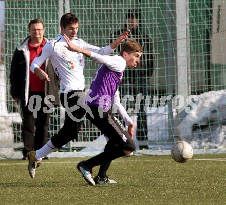 Fussball Testspiel. SK Austria Klagenfurt gegen RZ Pellets WAC. Marco Leiniger, (Austria Klagenfurt), Ruben Rivera (WAC). Klagenfurt, 16.7.2013.
Foto: Kuess
---
pressefotos, pressefotografie, kuess, qs, qspictures, sport, bild, bilder, bilddatenbank