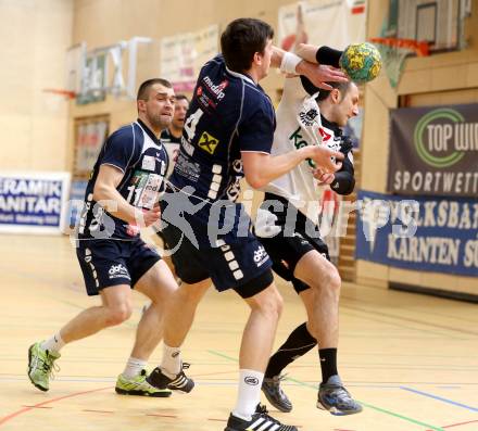 Handball Bundesliga. Aufstiegsrunde. SC Ferlach gegen HIT medalp Tirol. Izudin Mujanovic, (Ferlach), Maximiian Hermann (Tirol). Ferlach, 16.2.2013.
Foto: Kuess
---
pressefotos, pressefotografie, kuess, qs, qspictures, sport, bild, bilder, bilddatenbank