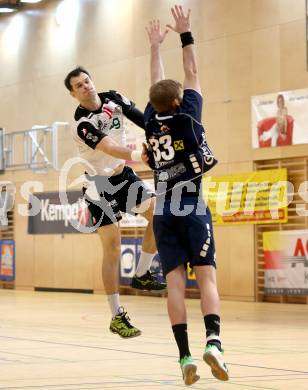 Handball Bundesliga. Aufstiegsrunde. SC Ferlach gegen HIT medalp Tirol. Miro Barisic, (Ferlach), Sasa Puljizovic (Tirol). Ferlach, 16.2.2013.
Foto: Kuess
---
pressefotos, pressefotografie, kuess, qs, qspictures, sport, bild, bilder, bilddatenbank