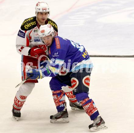 EBEL. Eishockey Bundesliga. EC VSV gegen KAC. Marco Pewal, (VSV),  Florian Iberer  (KAC). Villach, am 17.2.2013.
Foto: Kuess 


---
pressefotos, pressefotografie, kuess, qs, qspictures, sport, bild, bilder, bilddatenbank