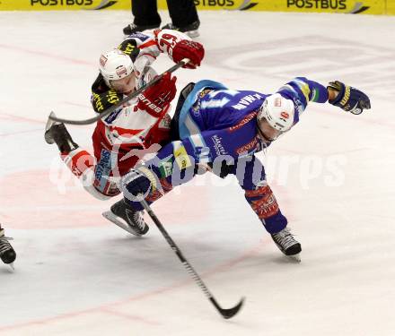 EBEL. Eishockey Bundesliga. EC VSV gegen KAC. Mario Altmann, (VSV),  Kevin Doell  (KAC). Villach, am 17.2.2013.
Foto: Kuess 


---
pressefotos, pressefotografie, kuess, qs, qspictures, sport, bild, bilder, bilddatenbank