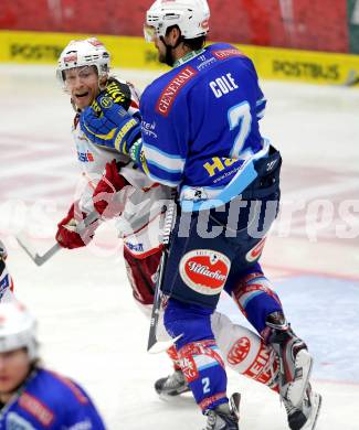 EBEL. Eishockey Bundesliga. EC VSV gegen KAC. Brad Cole,  (VSV), Jamie Lundmark (KAC). Villach, am 17.2.2013.
Foto: Kuess 


---
pressefotos, pressefotografie, kuess, qs, qspictures, sport, bild, bilder, bilddatenbank