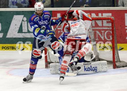 EBEL. Eishockey Bundesliga. EC VSV gegen KAC. Brad Cole, (VSV), John Lammers  (KAC). Villach, am 17.2.2013.
Foto: Kuess 


---
pressefotos, pressefotografie, kuess, qs, qspictures, sport, bild, bilder, bilddatenbank