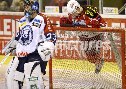 EBEL. Eishockey Bundesliga. EC KAC gegen KHL Medvescak Zagreb. Kevin Doell,   (KAC), Robert Kristan (Zagreb). Klagenfurt, am 19.2.2013.
Foto: Kuess 


---
pressefotos, pressefotografie, kuess, qs, qspictures, sport, bild, bilder, bilddatenbank