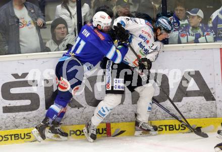 EBEL. Eishockey Bundesliga. EC VSV gegen EHC LIWEST Linz. Derek Ryan,  (VSV), Brian Lebler (Linz). Villach, am 19.2.2013.
Foto: Kuess 


---
pressefotos, pressefotografie, kuess, qs, qspictures, sport, bild, bilder, bilddatenbank