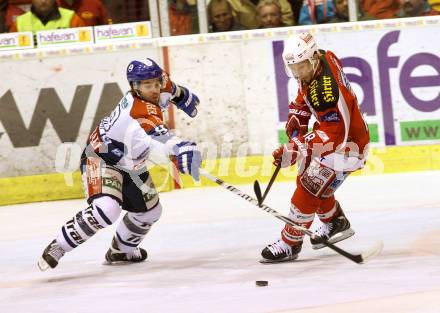 EBEL. Eishockey Bundesliga. EC KAC gegen KHL Medvescak Zagreb.  Thomas Koch  (KAC), MACAULAY Kenneth (Zagreb). Klagenfurt, am 19.2.2013.
Foto: Kuess 


---
pressefotos, pressefotografie, kuess, qs, qspictures, sport, bild, bilder, bilddatenbank