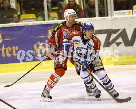 EBEL. Eishockey Bundesliga. EC KAC gegen KHL Medvescak Zagreb. Mike Siklenka  (KAC), BRINE David (Zagreb). Klagenfurt, am 19.2.2013.
Foto: Kuess 


---
pressefotos, pressefotografie, kuess, qs, qspictures, sport, bild, bilder, bilddatenbank