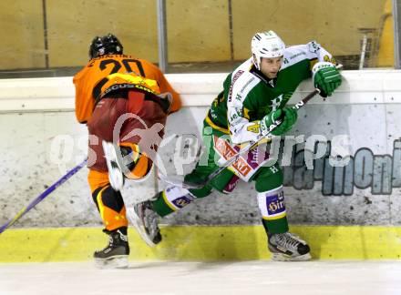 Eishockeycup. Ascus Rangers gegen Humanomed Wings. Werner Bonstingl  (Ascus), Michael Roesch (Humanomed). Klagenfurt, 23.2.2013.
Foto: Kuess
---
pressefotos, pressefotografie, kuess, qs, qspictures, sport, bild, bilder, bilddatenbank