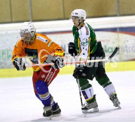 Eishockeycup. Ascus Rangers gegen Humanomed Wings. Josef Tomantschger (Ascus), Alexander Gaertner (Humanomed). Klagenfurt, 23.2.2013.
Foto: Kuess
---
pressefotos, pressefotografie, kuess, qs, qspictures, sport, bild, bilder, bilddatenbank