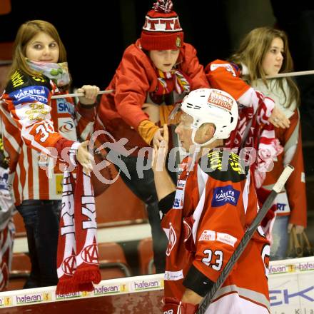 EBEL. Eishockey Bundesliga. EC KAC gegen Moser Medical Graz 99ers. Jubel Mike Siklenka (KAC). Klagenfurt, am 24.2.2013.
Foto: Kuess 


---
pressefotos, pressefotografie, kuess, qs, qspictures, sport, bild, bilder, bilddatenbank