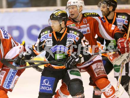 EBEL. Eishockey Bundesliga. EC KAC gegen Moser Medical Graz 99ers. Mike Siklenka,  (KAC), Olivier Labelle (Graz). Klagenfurt, am 24.2.2013.
Foto: Kuess 


---
pressefotos, pressefotografie, kuess, qs, qspictures, sport, bild, bilder, bilddatenbank