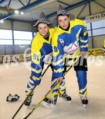 Eishockey Nachwuchsmeisterschaft. U14. Sandro und Arno Gasser (Huben). Voelkermarkt, am 24.2.2013.
Foto: Kuess
---
pressefotos, pressefotografie, kuess, qs, qspictures, sport, bild, bilder, bilddatenbank