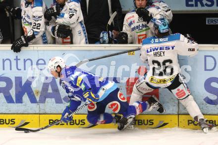 EBEL. Eishockey Bundesliga. EC VSV gegen EHC LIWEST Linz. Derek Ryan (VSV), Rob Hisey (Linz). Villach, am 26.2.2013.
Foto: Kuess 
---
pressefotos, pressefotografie, kuess, qs, qspictures, sport, bild, bilder, bilddatenbank