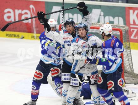 EBEL. Eishockey Bundesliga. EC VSV gegen EHC LIWEST Linz. Brad Cole, Stefan Bacher (VSV), Brett Engelhardt, Danny Irmen (Linz). Villach, am 26.2.2013.
Foto: Kuess 
---
pressefotos, pressefotografie, kuess, qs, qspictures, sport, bild, bilder, bilddatenbank