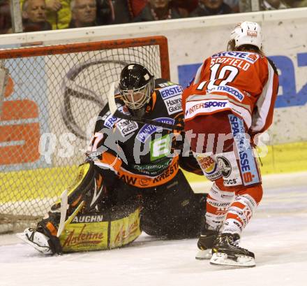 EBEL. Eishockey Bundesliga. EC KAC gegen Moser Medical Graz 99ers. Tyler Scofield,  (KAC), Sebastian Stefaniszin (Graz). Klagenfurt, am 1.3.2013.
Foto: Kuess 


---
pressefotos, pressefotografie, kuess, qs, qspictures, sport, bild, bilder, bilddatenbank