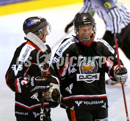 Eishockeycup. Ducks gegen Narren Steindorf. Torjubel  Markus Huber, Thomas Brunner (Ducks). Steindorf, 2.3.2013.
Foto: Kuess
---
pressefotos, pressefotografie, kuess, qs, qspictures, sport, bild, bilder, bilddatenbank