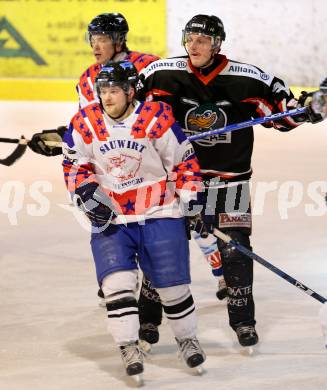 Eishockeycup. Ducks gegen Narren Steindorf. Wolfgang Korb (Ducks), Florian Augustin (Steindorf). Steindorf, 2.3.2013.
Foto: Kuess
---
pressefotos, pressefotografie, kuess, qs, qspictures, sport, bild, bilder, bilddatenbank