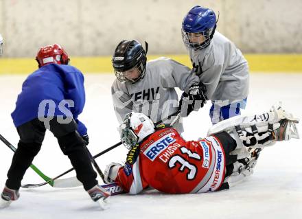 Eishockey Nachwuchs. Learn to play. Klagenfurt, am 3.3.2013.
Foto: Kuess
---
pressefotos, pressefotografie, kuess, qs, qspictures, sport, bild, bilder, bilddatenbank