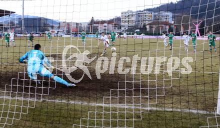 Fussball. Bundesliga. RZ Pellets WAC gegen SK Rapid Wien.  Ruben Rivera,  (WAC), Jan Novata  (Rapid). Wolfsberg, 3.3.2013.
Foto: Kuess

---
pressefotos, pressefotografie, kuess, qs, qspictures, sport, bild, bilder, bilddatenbank