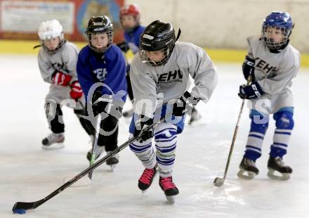 Eishockey Nachwuchs. Learn to play. Klagenfurt, am 3.3.2013.
Foto: Kuess
---
pressefotos, pressefotografie, kuess, qs, qspictures, sport, bild, bilder, bilddatenbank