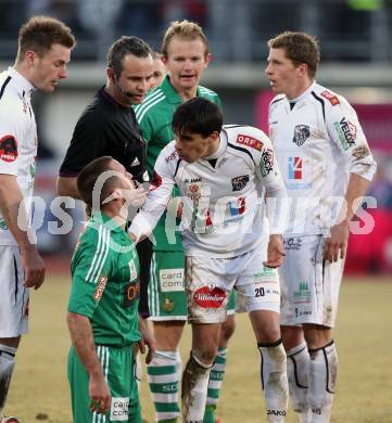 Fussball. Bundesliga. RZ Pellets WAC gegen SK Rapid Wien.   David De Paula,  (WAC), Steffen Hofmann (Rapid). Wolfsberg, 3.3.2013.
Foto: Kuess

---
pressefotos, pressefotografie, kuess, qs, qspictures, sport, bild, bilder, bilddatenbank