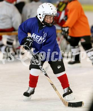 Eishockey Nachwuchs. Learn to play. Klagenfurt, am 3.3.2013.
Foto: Kuess
---
pressefotos, pressefotografie, kuess, qs, qspictures, sport, bild, bilder, bilddatenbank