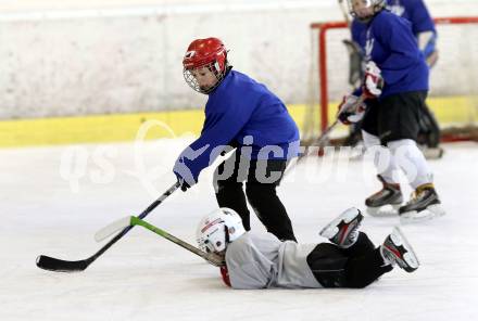 Eishockey Nachwuchs. Learn to play. Klagenfurt, am 3.3.2013.
Foto: Kuess
---
pressefotos, pressefotografie, kuess, qs, qspictures, sport, bild, bilder, bilddatenbank