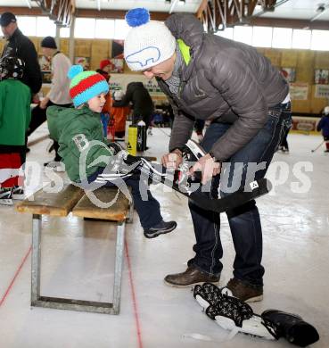 Eishockey Nachwuchs. Learn to play. Klagenfurt, am 3.3.2013.
Foto: Kuess
---
pressefotos, pressefotografie, kuess, qs, qspictures, sport, bild, bilder, bilddatenbank