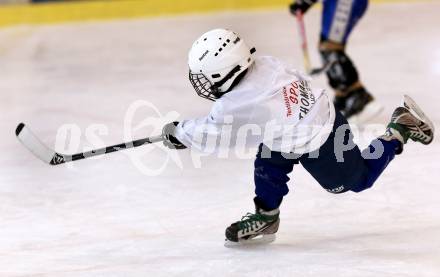 Eishockey Nachwuchs. Learn to play. Klagenfurt, am 3.3.2013.
Foto: Kuess
---
pressefotos, pressefotografie, kuess, qs, qspictures, sport, bild, bilder, bilddatenbank