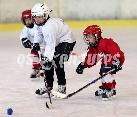 Eishockey Nachwuchs. Learn to play. Klagenfurt, am 3.3.2013.
Foto: Kuess
---
pressefotos, pressefotografie, kuess, qs, qspictures, sport, bild, bilder, bilddatenbank