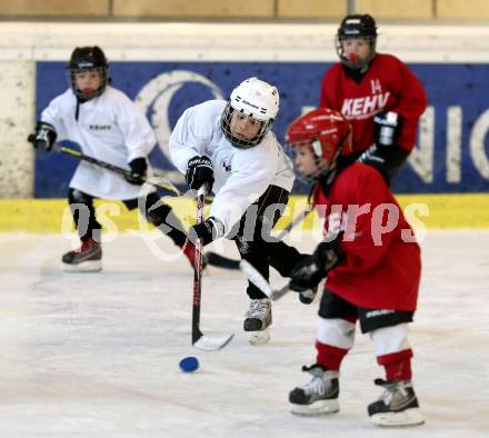 Eishockey Nachwuchs. Learn to play. Klagenfurt, am 3.3.2013.
Foto: Kuess
---
pressefotos, pressefotografie, kuess, qs, qspictures, sport, bild, bilder, bilddatenbank