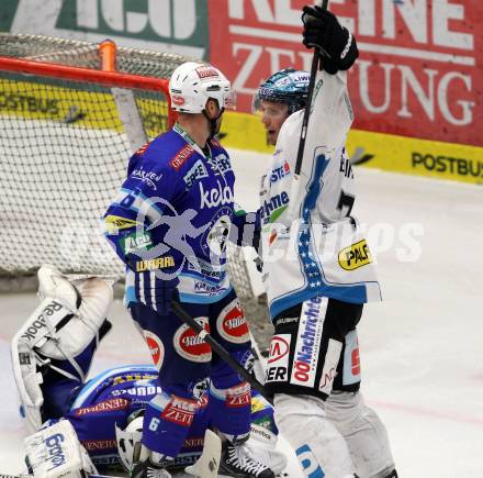 EBEL. Eishockey Bundesliga. EC VSV gegen EHC LIWEST Linz. LAMOUREUX Jean Philippe, UNTERLUGGAUER Gerhard (VSV), BAUMGARTNER Gregor (Linz).. Villach, am 3.3.2013.
Foto: Kuess 


---
pressefotos, pressefotografie, kuess, qs, qspictures, sport, bild, bilder, bilddatenbank