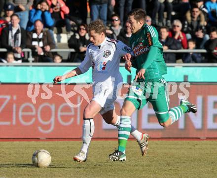 Fussball. Bundesliga. RZ Pellets WAC gegen SK Rapid Wien.  Christian Thonhofer,  (WAC), Deni Alar  (Rapid). Wolfsberg, 3.3.2013.
Foto: Kuess

---
pressefotos, pressefotografie, kuess, qs, qspictures, sport, bild, bilder, bilddatenbank