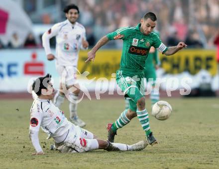 Fussball. Bundesliga. RZ Pellets WAC gegen SK Rapid Wien.  David De Paula,   (WAC),  Steffen Hofmann (Rapid). Wolfsberg, 3.3.2013.
Foto: Kuess

---
pressefotos, pressefotografie, kuess, qs, qspictures, sport, bild, bilder, bilddatenbank