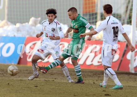 Fussball. Bundesliga. RZ Pellets WAC gegen SK Rapid Wien.  Michele Polverino,   (WAC), Steffen Hofmann (Rapid). Wolfsberg, 3.3.2013.
Foto: Kuess

---
pressefotos, pressefotografie, kuess, qs, qspictures, sport, bild, bilder, bilddatenbank