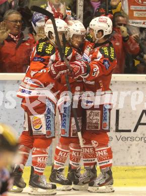 EBEL. Eishockey Bundesliga. KAC gegen Moser Medical Graz 99ers. Torjubel Tyler Spurgeon, Tyler Scofield, Raphael Herburger (KAC). Klagenfurt, am 5.3.2013.
Foto: Kuess
---
pressefotos, pressefotografie, kuess, qs, qspictures, sport, bild, bilder, bilddatenbank