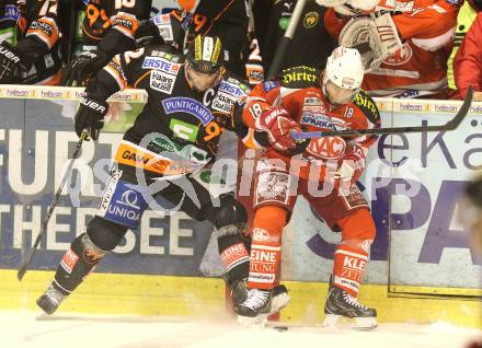 EBEL. Eishockey Bundesliga. KAC gegen Moser Medical Graz 99ers. Thomas Koch (KAC), Rodney Coleman Jarrett (Graz). Klagenfurt, am 5.3.2013.
Foto: Kuess
---
pressefotos, pressefotografie, kuess, qs, qspictures, sport, bild, bilder, bilddatenbank