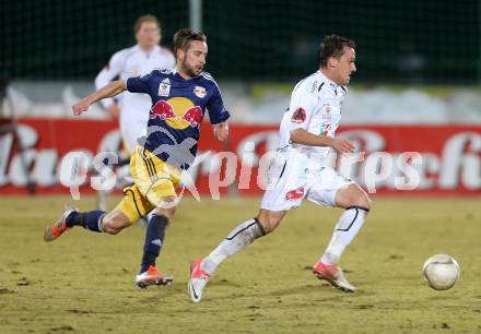 Fussball. Bundesliga. RZ Pellets WAC gegen  FC Red Bull Salzburg.  Michael Liendl  (WAC), Dusan Svento (Salzburg). Wolfsberg, 6.3.2013.
Foto: Kuess

---
pressefotos, pressefotografie, kuess, qs, qspictures, sport, bild, bilder, bilddatenbank