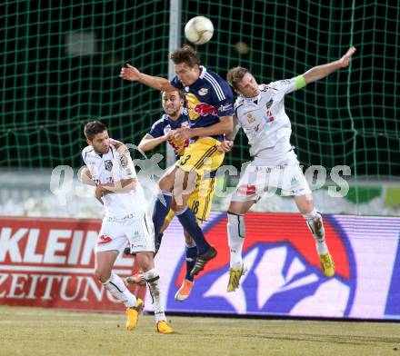 Fussball. Bundesliga. RZ Pellets WAC gegen  FC Red Bull Salzburg. Ruben Rivera, Michael Sollbauer,  (WAC), Stefan Ilsanker   (Salzburg). Wolfsberg, 6.3.2013.
Foto: Kuess

---
pressefotos, pressefotografie, kuess, qs, qspictures, sport, bild, bilder, bilddatenbank