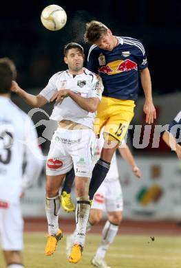 Fussball. Bundesliga. RZ Pellets WAC gegen  FC Red Bull Salzburg. Ruben Rivera,   (WAC), Franz Schiemer (Salzburg).. Wolfsberg, 6.3.2013.
Foto: Kuess

---
pressefotos, pressefotografie, kuess, qs, qspictures, sport, bild, bilder, bilddatenbank