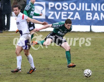 Fussball Regionalliga. SAK gegen Feldkirchen SV. Murat Veliu,  (SAK), Philipp Wisotzky (Feldkirchen). Klagenfurt, 9.3.2013.
Foto: Kuess
---
pressefotos, pressefotografie, kuess, qs, qspictures, sport, bild, bilder, bilddatenbank