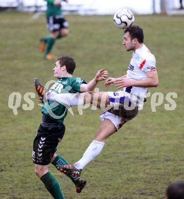 Fussball Regionalliga. SAK gegen Feldkirchen SV. Murat Veliu,  (SAK), Philipp Wisotzky (Feldkirchen). Klagenfurt, 9.3.2013.
Foto: Kuess
---
pressefotos, pressefotografie, kuess, qs, qspictures, sport, bild, bilder, bilddatenbank