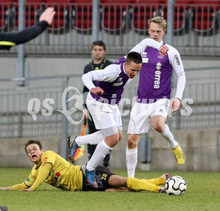 Fussball Regionalliga. SK Austria Klagenfurt gegen Allerheiligen. Vahid Muharemovic (Klagenfurt), Suppan Manuel (Allerheiligen). Klagenfurt, 12.3.2013
Foto: Kuess

---
pressefotos, pressefotografie, kuess, qs, qspictures, sport, bild, bilder, bilddatenbank