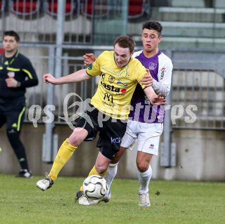 Fussball Regionalliga. SK Austria Klagenfurt gegen Allerheiligen. Lumbardh Salihu,  (Klagenfurt), Bernhard Fauland (Allerheiligen). Klagenfurt, 12.3.2013
Foto: Kuess

---
pressefotos, pressefotografie, kuess, qs, qspictures, sport, bild, bilder, bilddatenbank